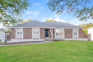 7809 E 127th Ter Grandview, MO 64030